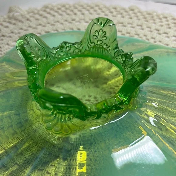 💚Antique Dugan Diamond Green Opalescent Handkerchief Bowl Footed Candy Dish 1909